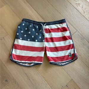 Men’s Medium United State of America July 4th American Flag Classic Swim Trunks